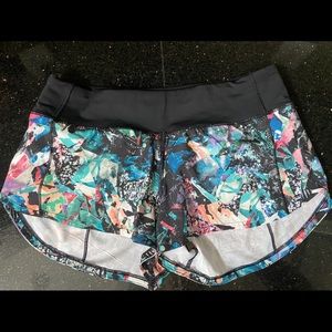 Lululemon Speed Up Shorts 2.5” sz 4